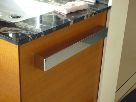 Tack Tischlerei in Lippstadt » Waschtisch mit Unterschrank