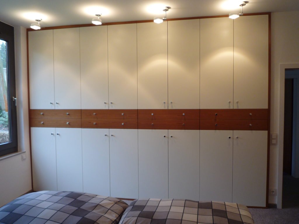 schlafzimmerschrank